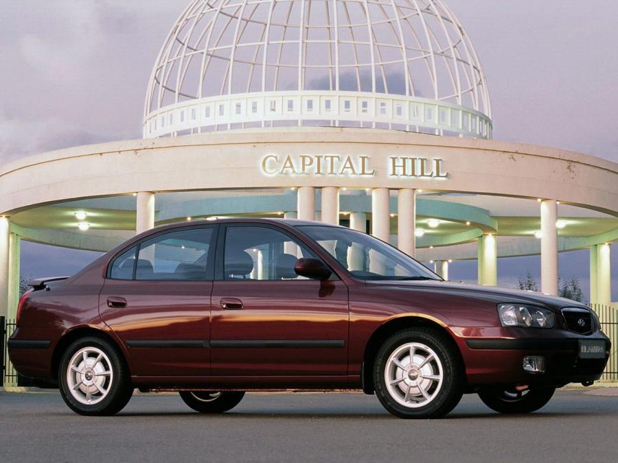  Hyundai Elantra Sedan 2003 года  (ZA) (фото 5 из 16)